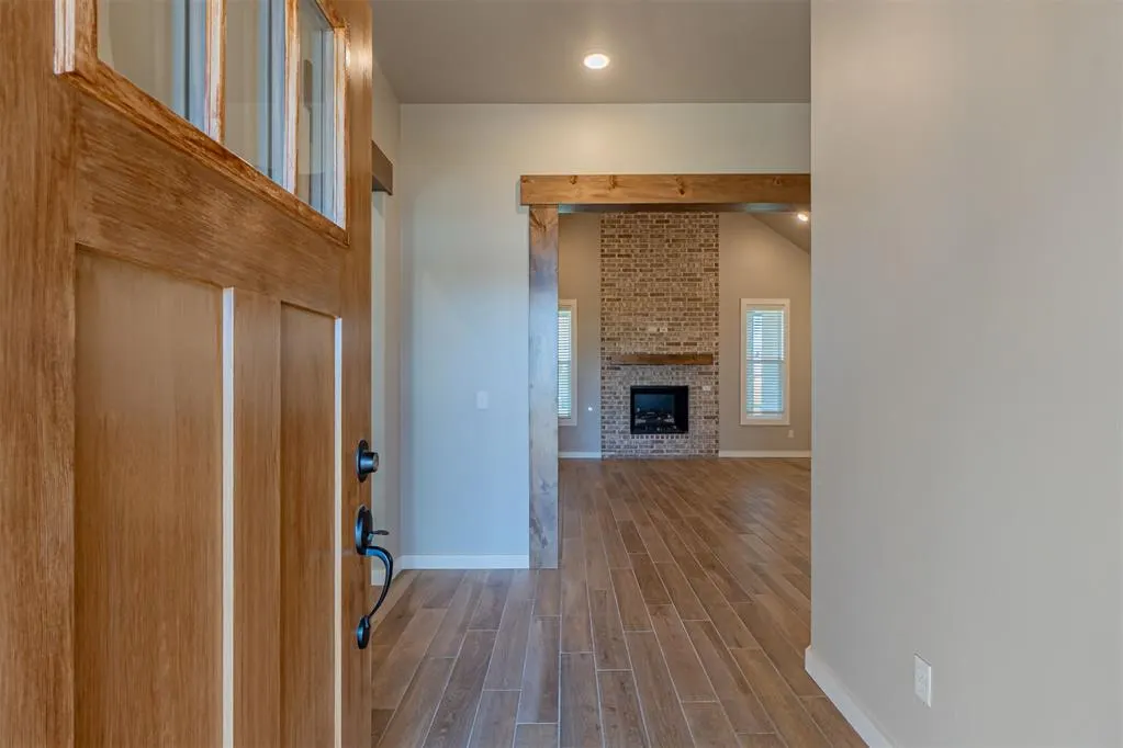 Photo 2 — 11701 SW 58th Street, Mustang, OK 73064