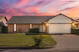 Sold home at 8408 NW 109th Street