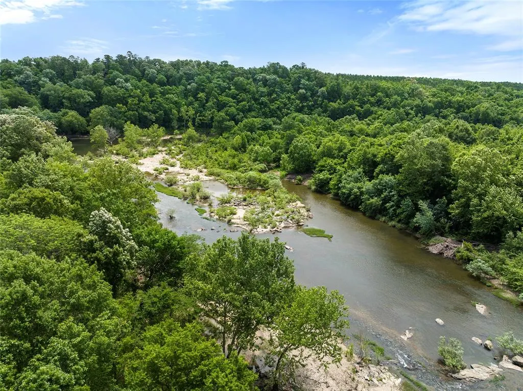 Photo 5 — 204 Stones River Lane, Broken Bow, OK 74728