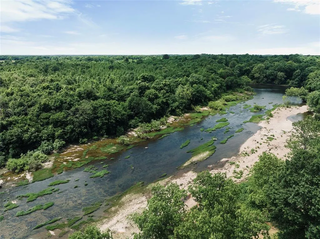 Photo 6 — 204 Stones River Lane, Broken Bow, OK 74728