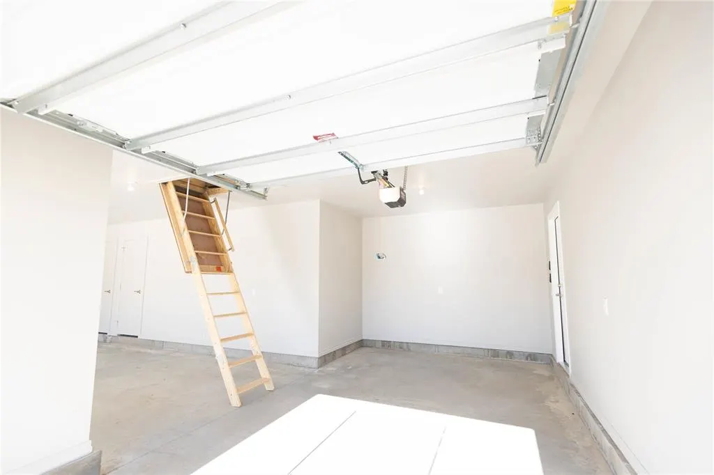 Photo 30 — 12609 Velvet Ash Avenue, Oklahoma City, OK 73173