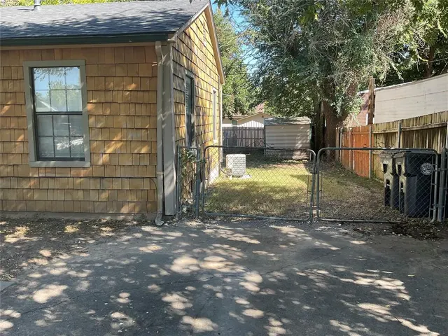 Photo 2 — 4908 N Central Road, Bethany, OK 73008
