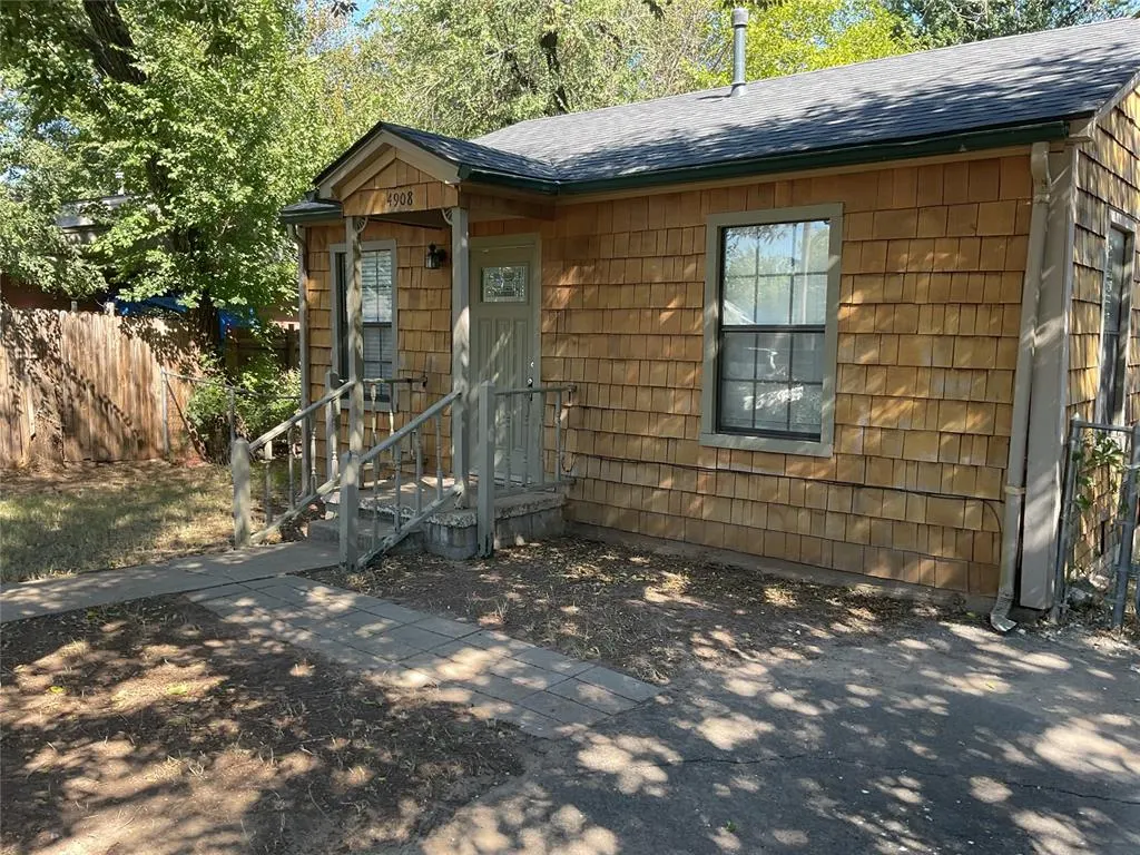 Photo 3 — 4908 N Central Road, Bethany, OK 73008