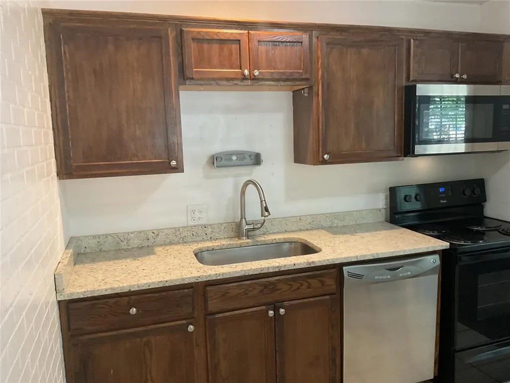 Photo 19 — 4908 N Central Road, Bethany, OK 73008