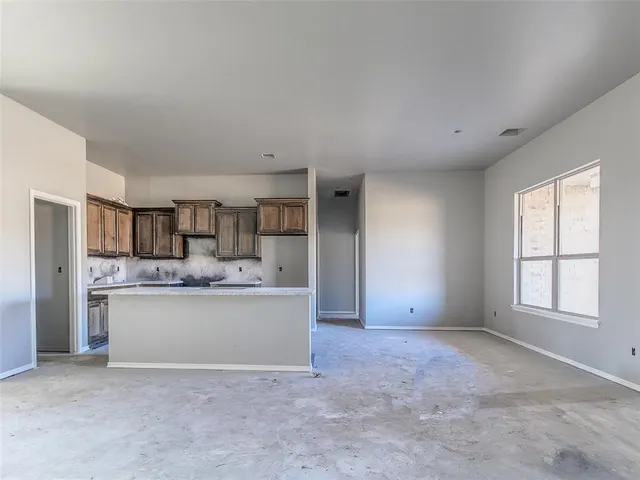 Photo 3 — 2216 E Cover Lane, Stillwater, OK 74074