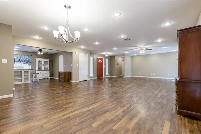 Photo 3 — 310 Elkview Drive, Elk City, OK 73644