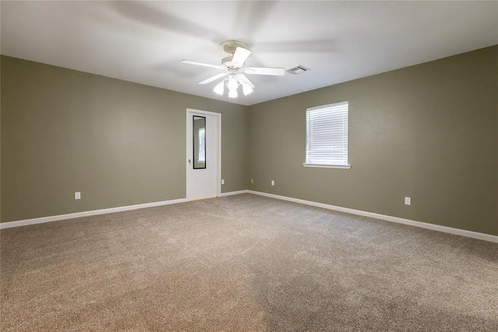 Photo 13 — 310 Elkview Drive, Elk City, OK 73644