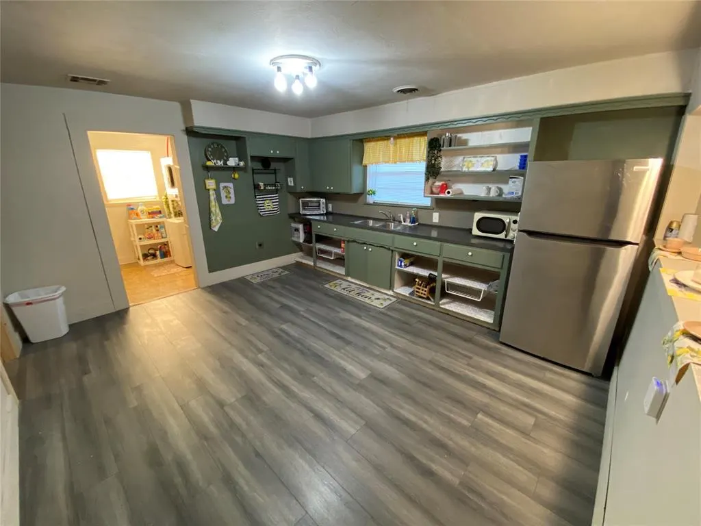 Photo 22 — 202 Ash, Maysville, OK 73057