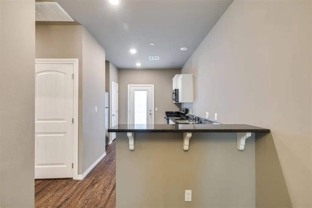 Photo 14 — 919 SW 91st Street, Oklahoma City, OK 73139