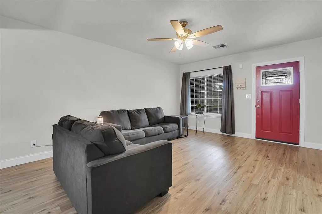 Photo 7 — 768 NW 16th Street, Lawton, OK 73507