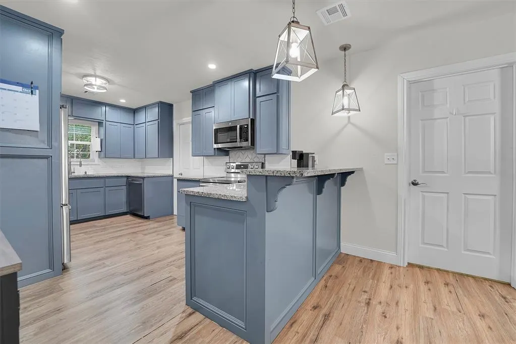 Photo 10 — 768 NW 16th Street, Lawton, OK 73507