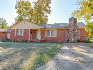 Sold home at 409 Olive Boulevard