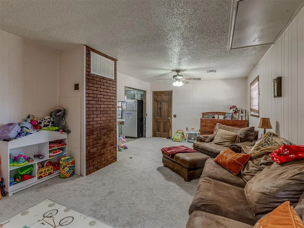 Photo 20 — 409 Olive Boulevard, Lindsay, OK 73052