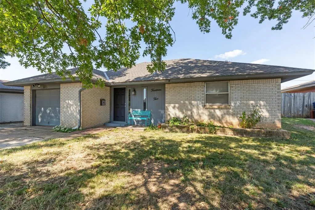 Photo 2 — 1405 SW 77th Terrace, Oklahoma City, OK 73159