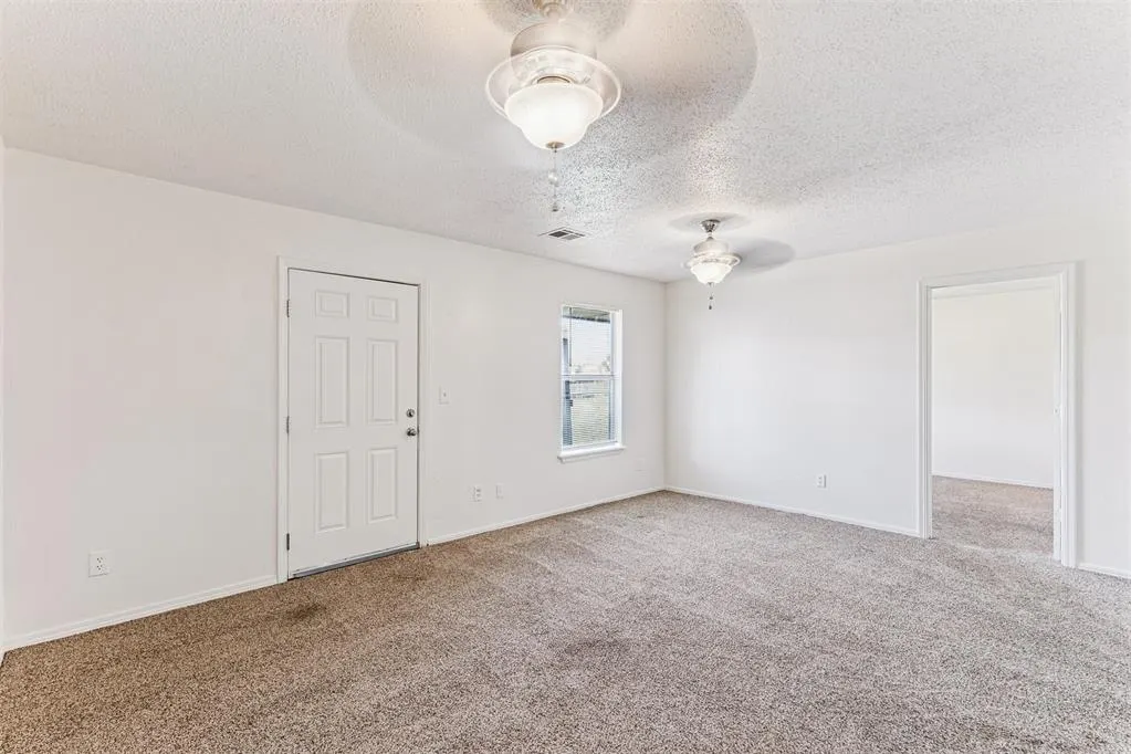 Photo 12 — 1405 SW 77th Terrace, Oklahoma City, OK 73159