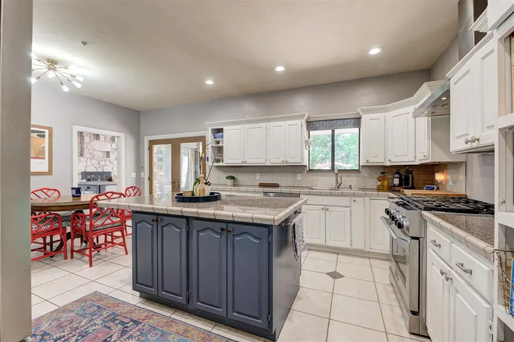 Photo 11 — 3200 Raintree Road, Oklahoma City, OK 73120