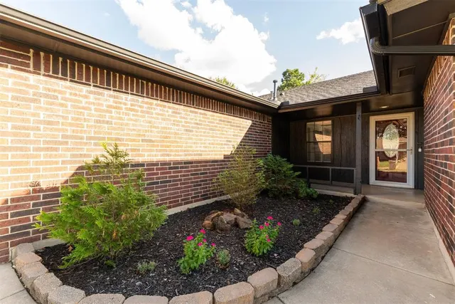 Photo 2 — 10820 Ohara Lane, Midwest City, OK 73130