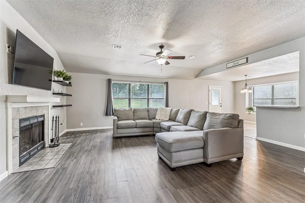 Photo 5 — 10820 Ohara Lane, Midwest City, OK 73130