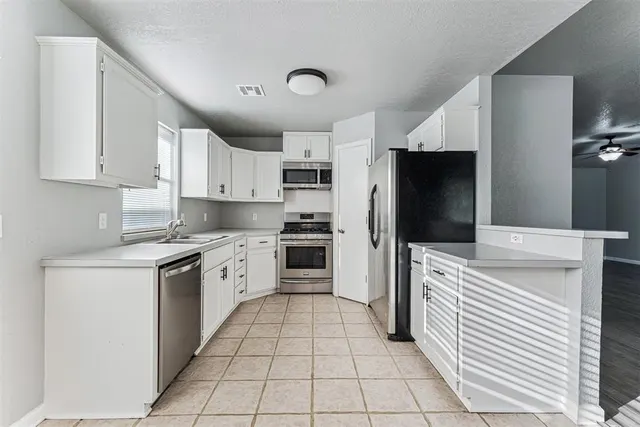 Photo 7 — 10820 Ohara Lane, Midwest City, OK 73130