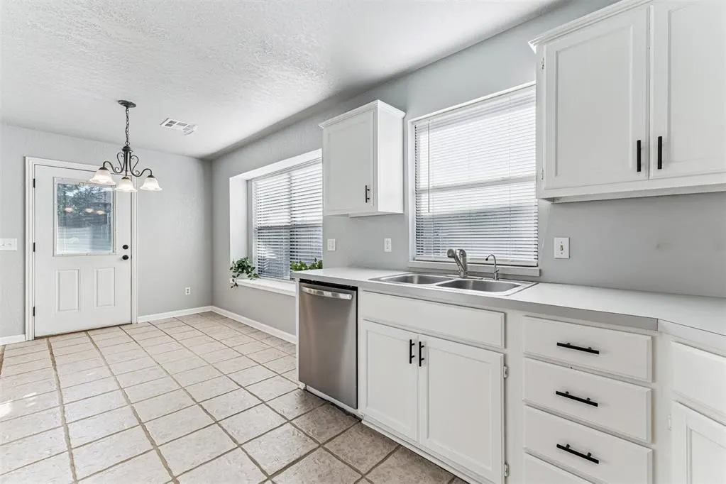 Photo 9 — 10820 Ohara Lane, Midwest City, OK 73130
