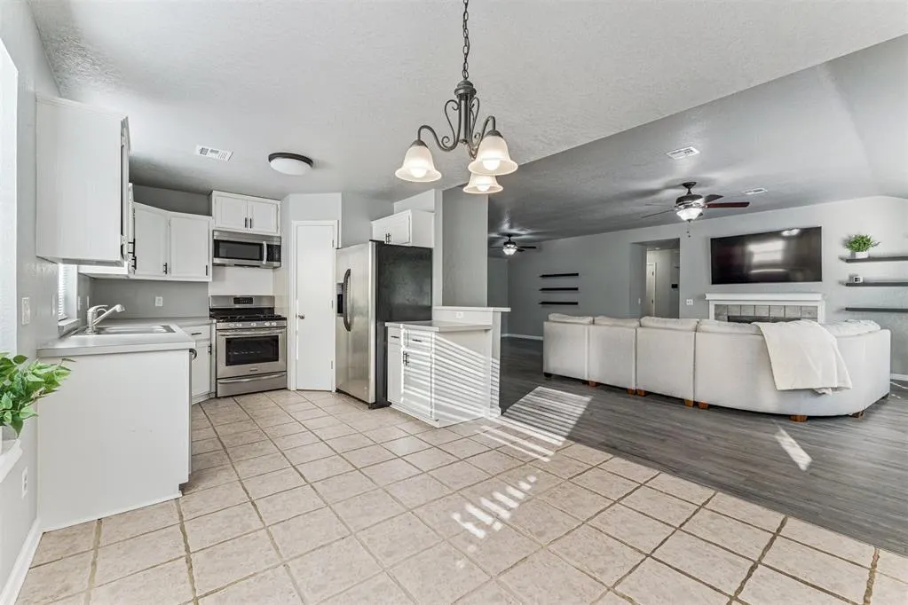 Photo 11 — 10820 Ohara Lane, Midwest City, OK 73130