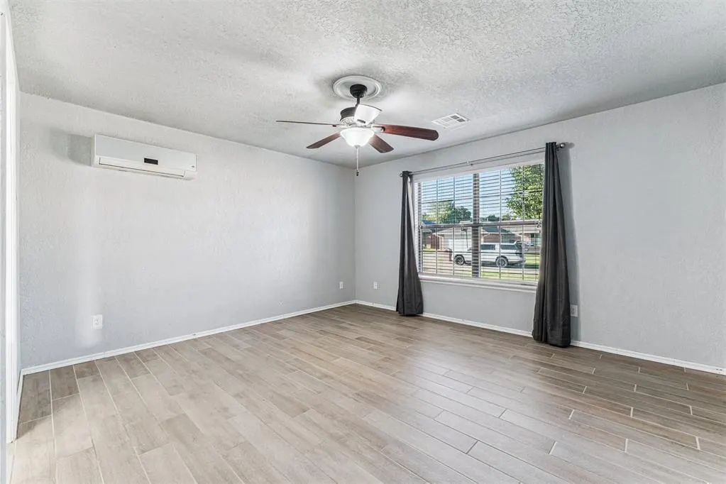 Photo 12 — 10820 Ohara Lane, Midwest City, OK 73130