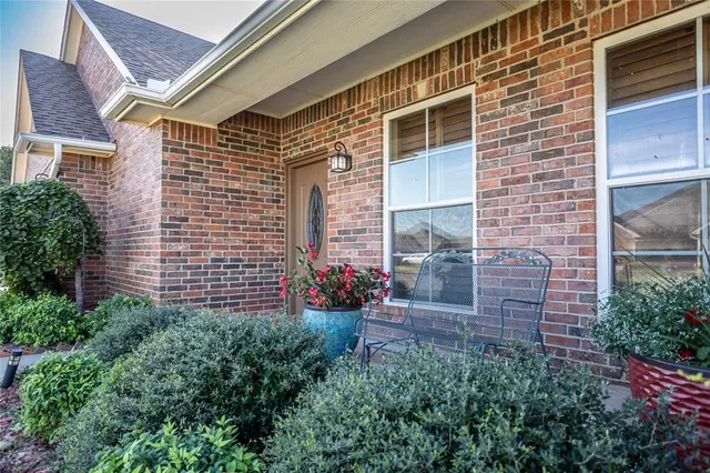 Photo 3 — 2220 Stratta, Weatherford, OK 73096