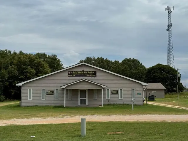 Photo 2 — 4550 Enos Road, Kingston, OK 73439