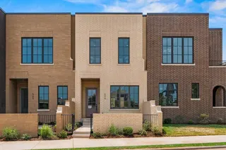 Sold home at 504 NE 2nd Street