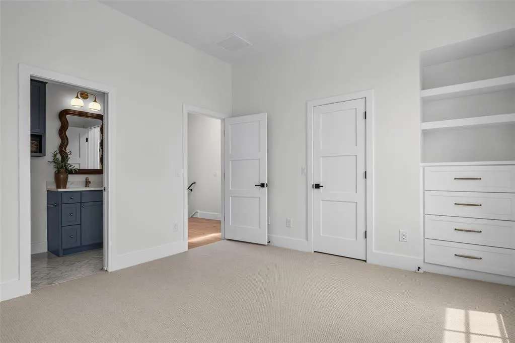 Photo 17 — 504 NE 2nd Street, Oklahoma City, OK 73104