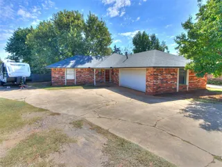 Sold home at 805 Condor Court