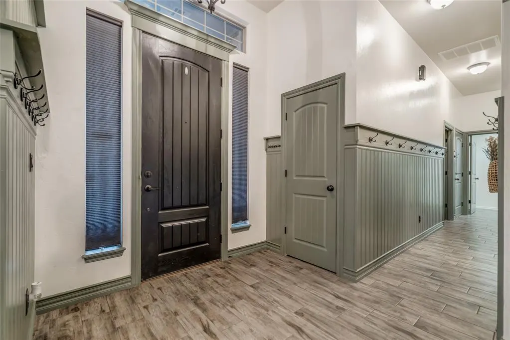 Photo 6 — 15570 Greenleaf Lane, Oklahoma City, OK 73165