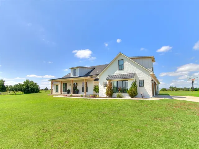 Photo 2 — 4885 Tilden Trail, Piedmont, OK 73078
