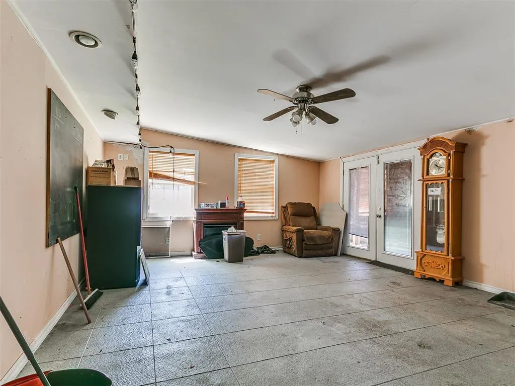 Photo 8 — 2160 Thunder Drive, Crescent, OK 73028