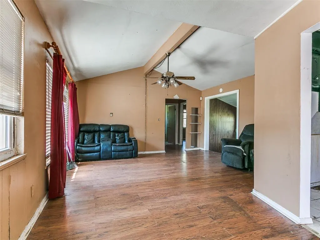 Photo 11 — 2160 Thunder Drive, Crescent, OK 73028