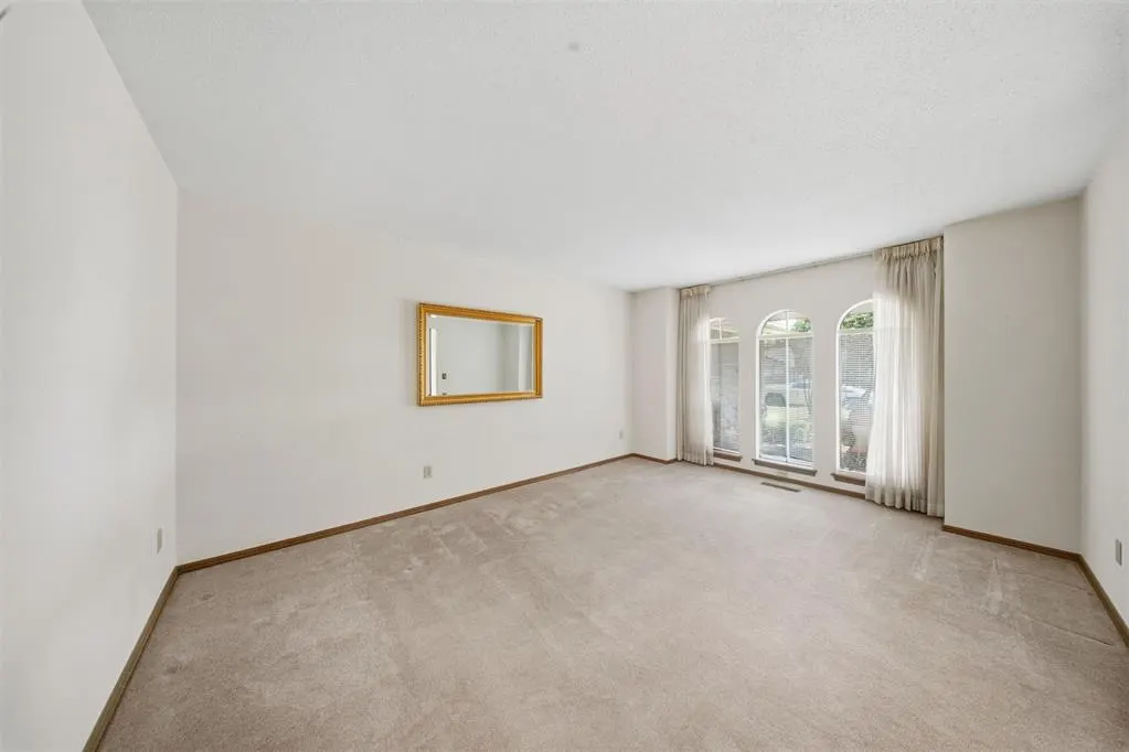 Photo 4 — 7529 NW 11th Street, Oklahoma City, OK 73127