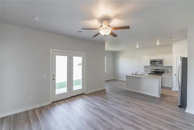 Photo 4 — 5130 Grassland Drive, Guthrie, OK 73044