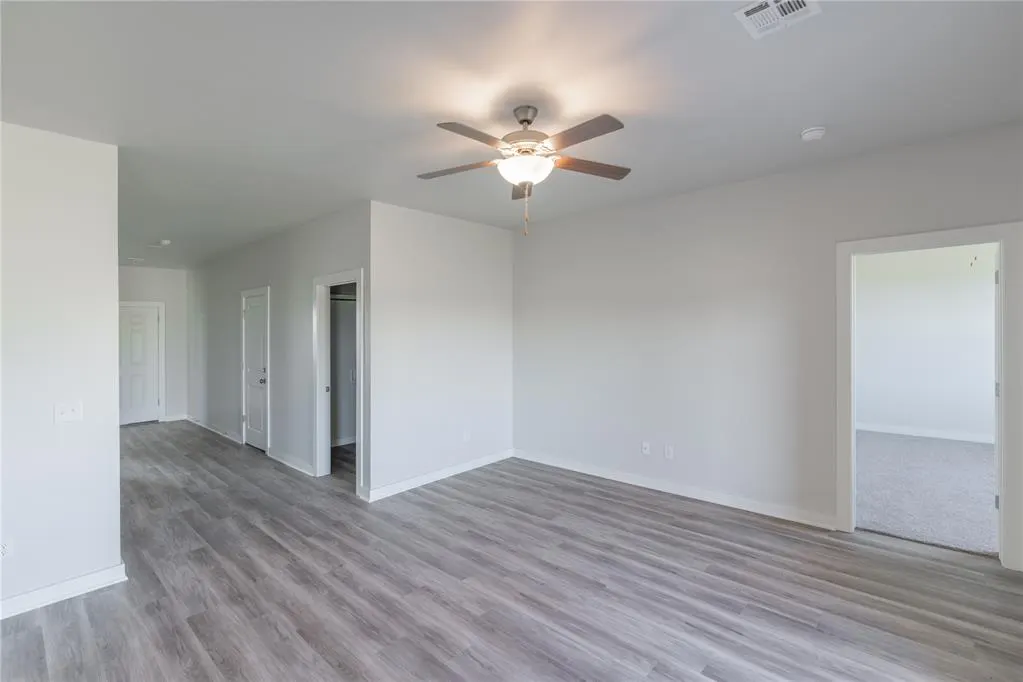 Photo 5 — 5130 Grassland Drive, Guthrie, OK 73044