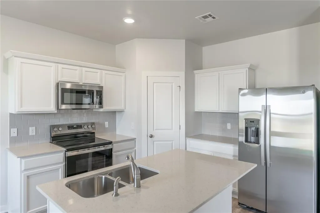 Photo 7 — 5130 Grassland Drive, Guthrie, OK 73044