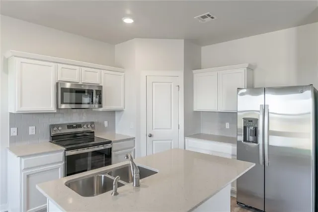 Photo 7 — 5130 Grassland Drive, Guthrie, OK 73044