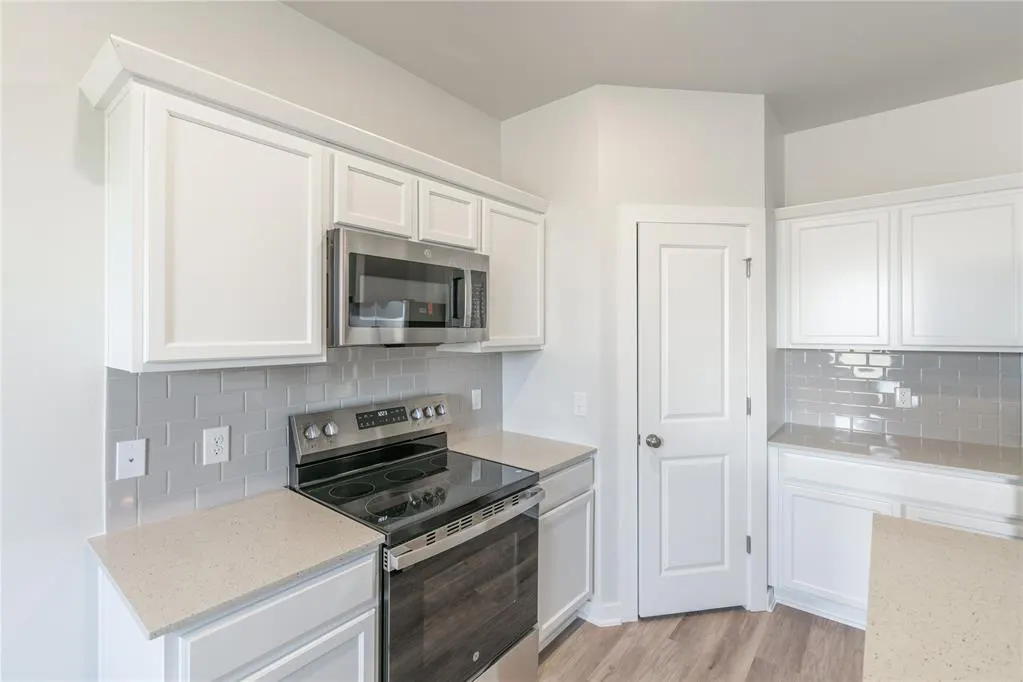 Photo 8 — 5130 Grassland Drive, Guthrie, OK 73044