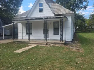 Sold home at 418 S Penn Avenue