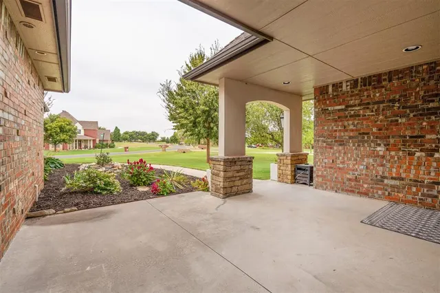 Photo 4 — 22530 Lindy Terrace, Edmond, OK 73025