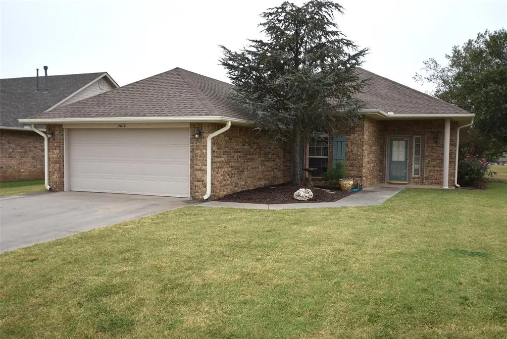 Front exterior — 2616 Greenbriar Place, Seminole, OK 74868