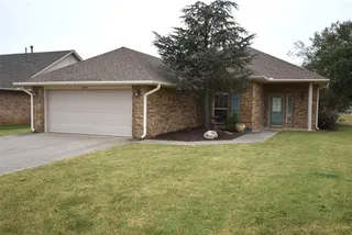 Sold home at 2616 Greenbriar Place