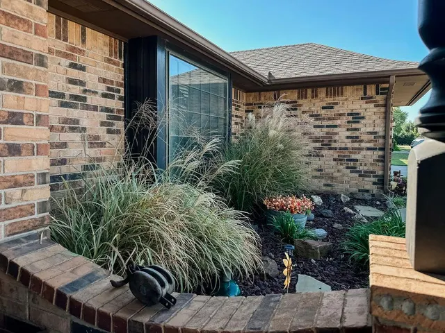Photo 5 — 625 N Max Street, Hinton, OK 73047