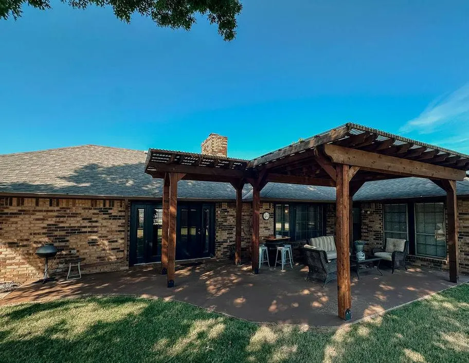 Photo 39 — 625 N Max Street, Hinton, OK 73047