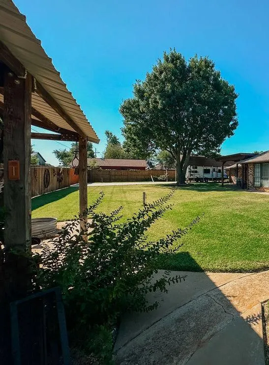 Photo 46 — 625 N Max Street, Hinton, OK 73047
