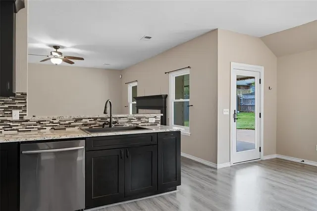 Photo 5 — 2055 Ridgeview Road, Midwest City, OK 73130