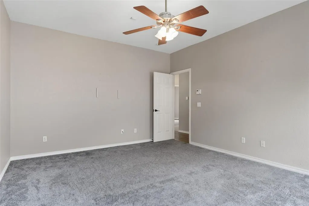 Photo 13 — 2055 Ridgeview Road, Midwest City, OK 73130